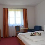 赫斯臣旅馆 3*