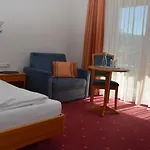 赫斯臣旅馆 招待所 3*