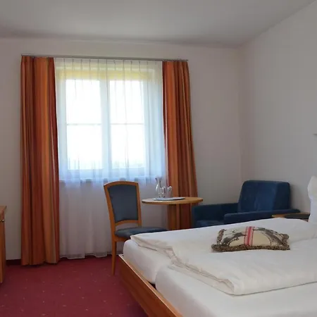 Hirschen 3*