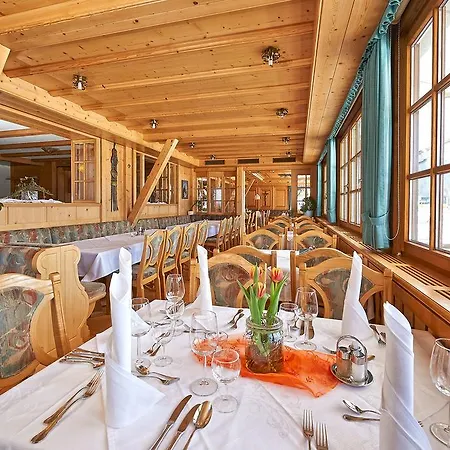 Guest house Hirschen 3*