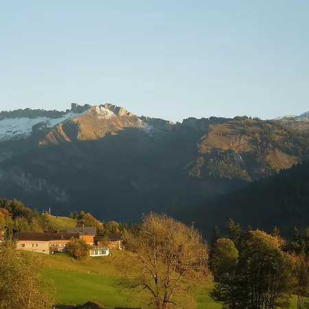 Hirschen 3*