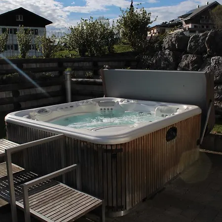 Hirschen Guest house 3*